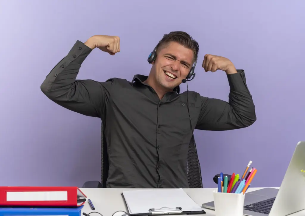 A happy support agent - Fluent Support